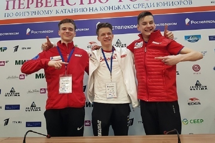 В Красноярске стартовал юниорский чемпионат России по фигурному катанию