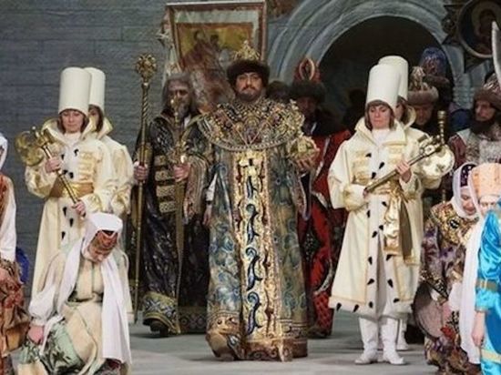 Казанцев приглашают на репетиции постановок Шаляпинского фестиваля