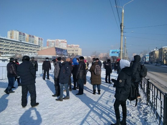 Последнюю из задержанных на акции за Навального осудили в Чите