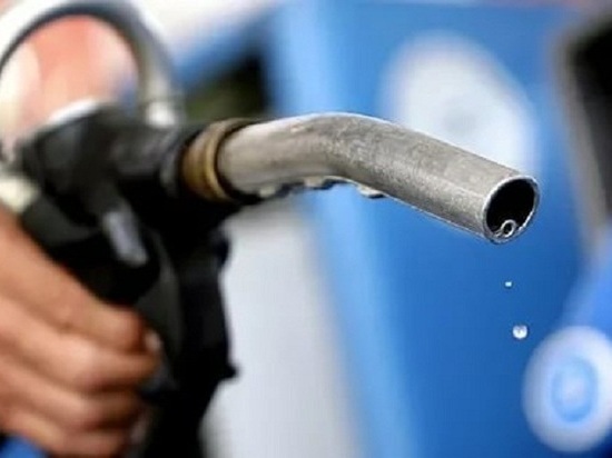 В Калмыкии на один процент выросли цены на бензин
