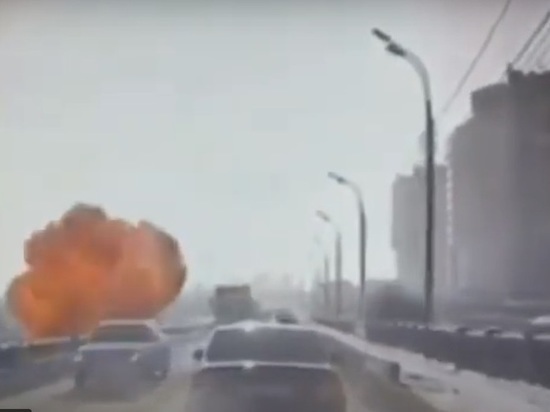 Под путепроводом на Джамбула в Иркутске взорвался газовый баллон