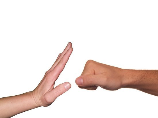 В Смоленске автомобилист избил оппонента, доказывая свою правоту