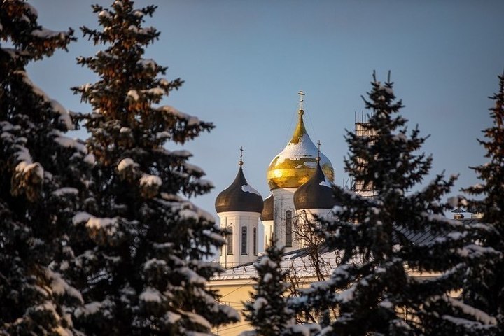 Троицкий собор Псков зима
