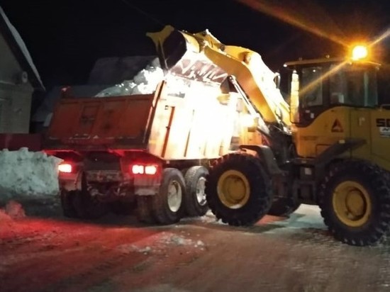 9 февраля в Кирове будут убирать снег и авто с центральных улиц