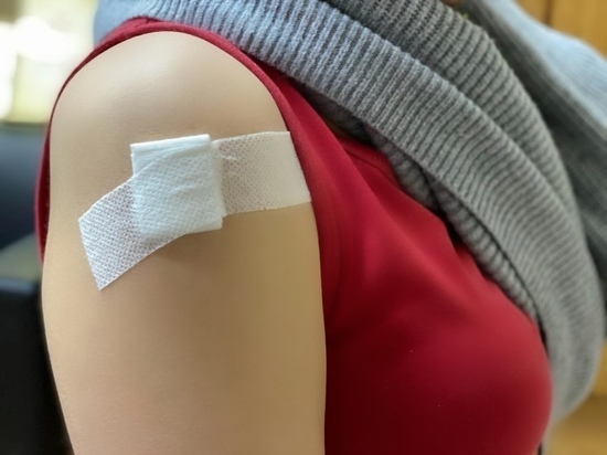 "Я обалдела": корреспондент "МК в Туле" начал вакцинацию от ковида