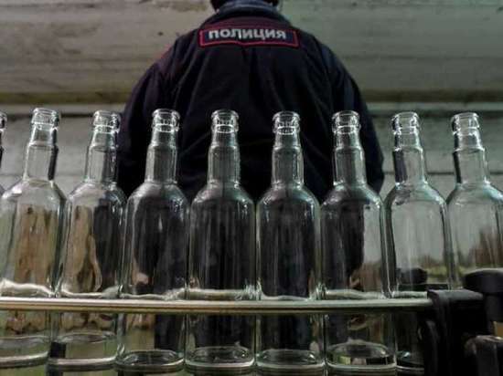 Дагестанец попался полицейским с контрафактным алкоголем