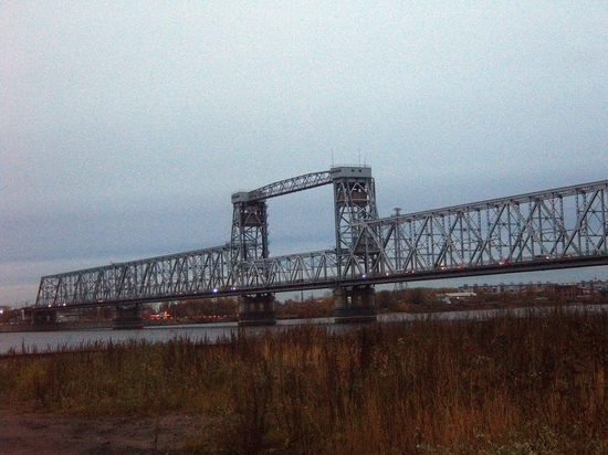 Дневные перекрытия движения по Северодвинскому мосту возобновятся