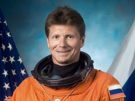 По его словам, им стал руководитель Отряда космонавтов Олег Кононенко