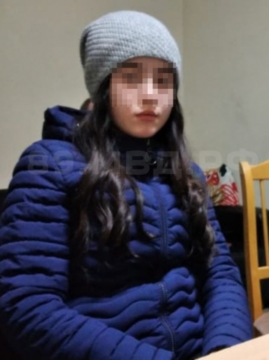 Девочка-подросток «развела» жительницу Лабытнанги на деньги под видом продавщицы обуви