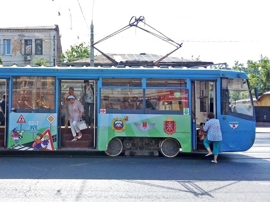 Орловские водители трамваев временно поработают в Туле