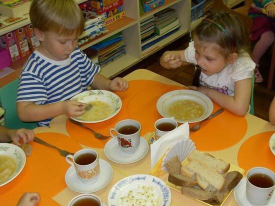 В детских садах Кирова поменяют меню