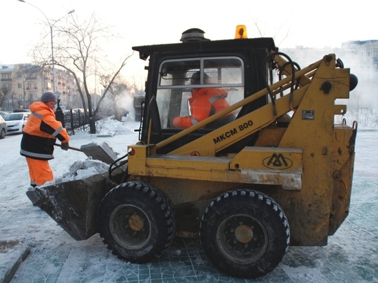Власти Читы заявили, что ДМРСУ подготовило к снегопаду 37 единиц техники