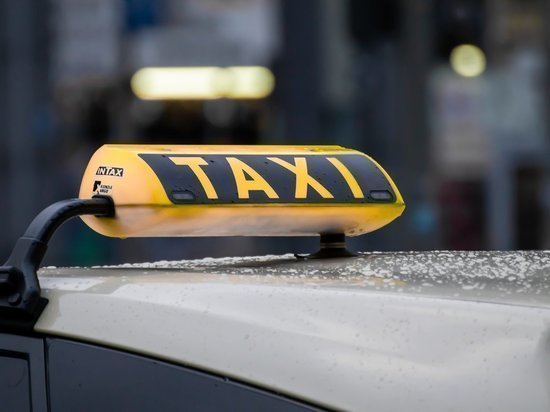 В Тюмени наркосбытчик-кладмен устроился таксистом для отвода глаз