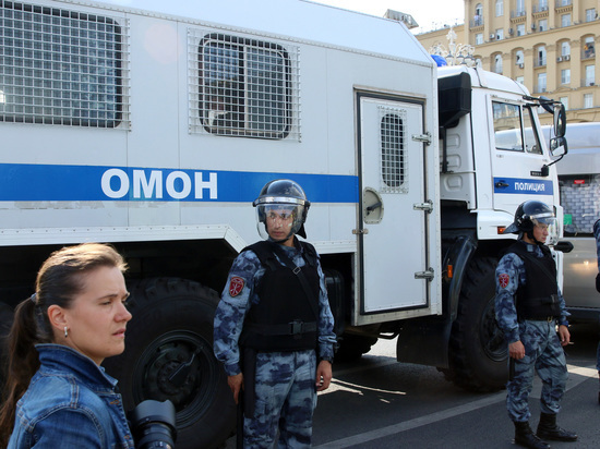 В Москве осудили подростка по обвинению в драке с ОМОНом