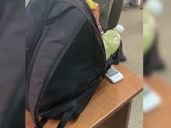 В Северодвинске у старшеклассницы в рюкзаке нашли наркотики