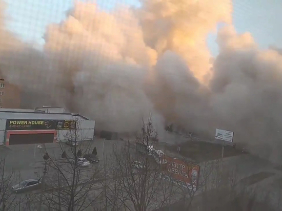 Мощный взрыв во Владикавказе снёс несколько магазинов