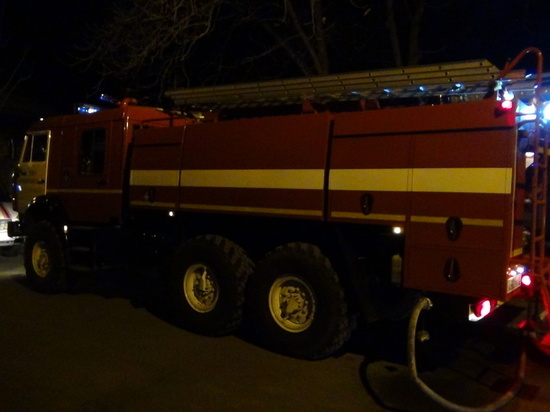В Иванове 30 пожарных выехали на тушение загоревшейся ночью шахты лифта в МКД