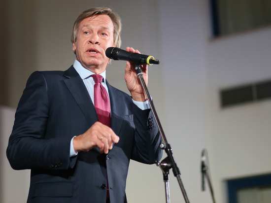 Пушков оценил совет украинского министра зарабатывать в Польше