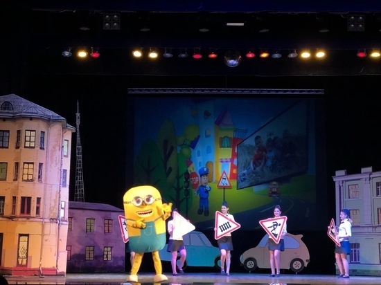 Смоленские дети увидели «Новые приключения Дяди Степы»