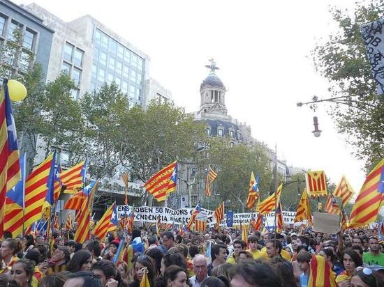 Каталонские сепаратисты могут получить большинство в парламенте региона