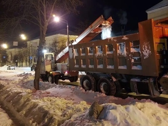Денисов рассказал, уходит ли техника из Калуги на уборку снега в Москву