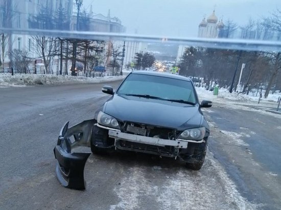 Владельцы машин, пострадавших во время урагана в Магадане, претендуют на возмещение ущерба
