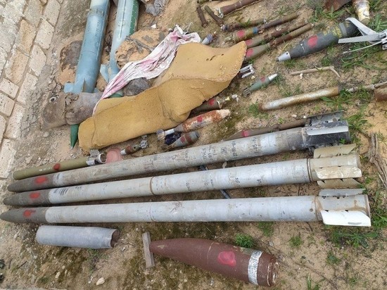 Боеприпасы ЗРК "Оса" советского производства обнаружены в тайнике в Триполи