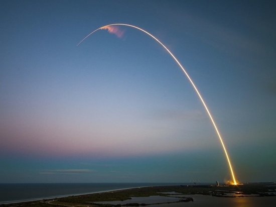 SpaceX провалила возвращение ступени Falcon 9 на плавучую платформу