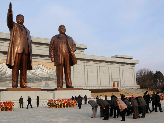 День рождения отца Ким Чен Ына в КНДР отметили &#34;лайтово&#34;