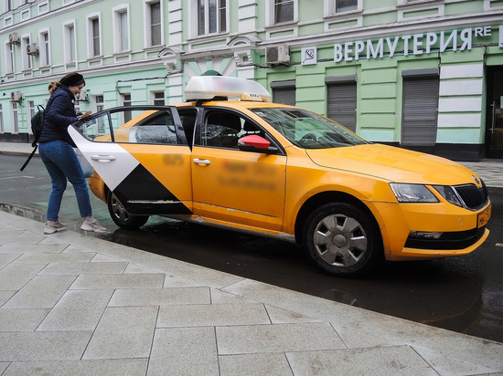 В Москве избили и ограбили поссорившуюся с таксистом студентку ВШЭ