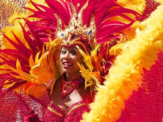 Бразилия отменила самое яркое событие года - карнавал