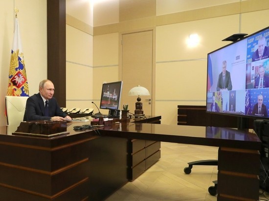 Песков: Путин не обсуждал с фракциями идею возглавить список "Единой России"