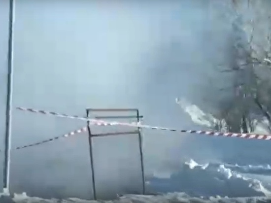 Новое «горячее озеро» образовалось в Ноябрьске из-за порыва на сетях