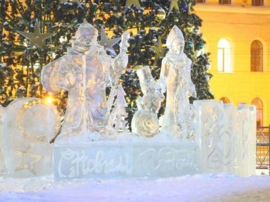 Ледяные скульптуры в центре Томска начали демонтировать