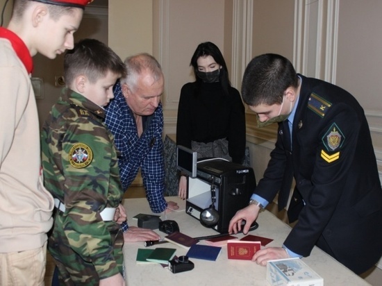 Молодым жителям Серпухова рассказали о военных профессиях