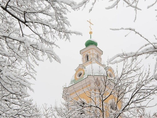 Петербургу предсказали мощный снегопад в праздничные выходные
