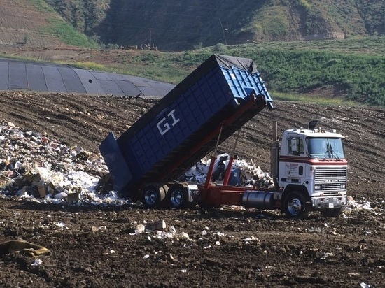 Более 265 тысяч тонн мусора собрали в Смоленской области за 2020 год