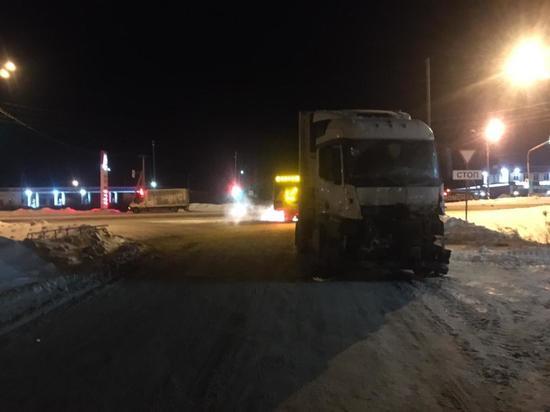 На светофоре в Тверской области столкнулись два автомобиля