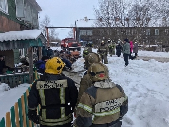 На окраине Архангельска при пожаре погиб подросток