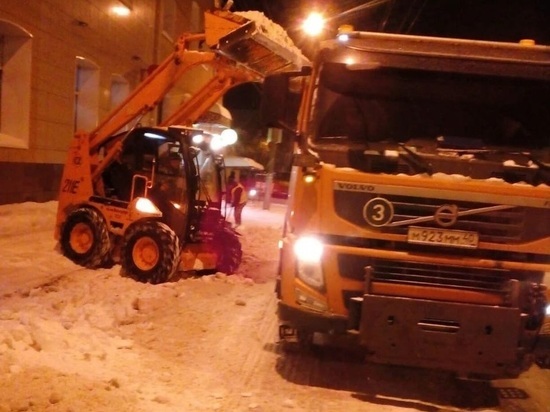 В Калуге за выходные вывезли более 34 тысяч кубов снега