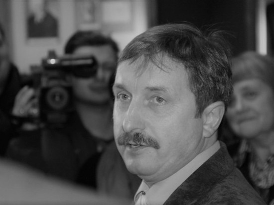 В Смоленске простились с Игорем Чумаковым, автором памятников Никулину и Папанову