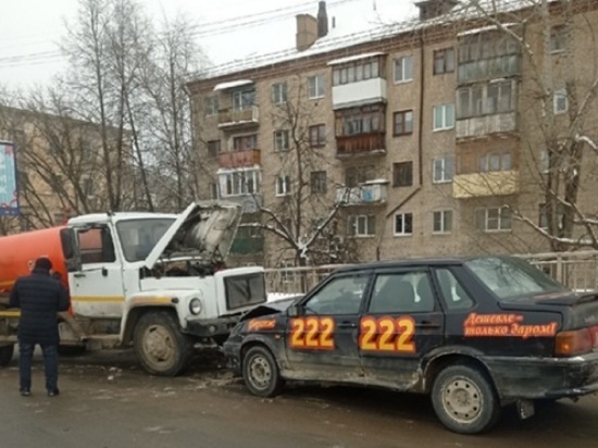 Причиной ДТП на Советской улице в Костроме стала смерть водителя