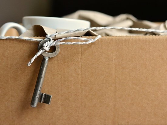 9 смоленских сирот получили собственное жилье, благодаря вмешательству прокуратуры