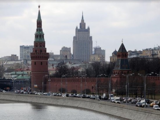 Синоптики: в субботу в Москве ожидается аномально низкое атмосферное давление