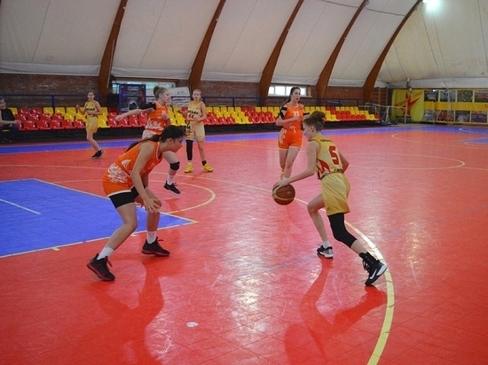 Юношеский турнир по баскетболу проходит в Серпухове