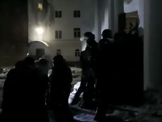 В Среднеуральский женский монастырь вновь нагрянул ОМОН