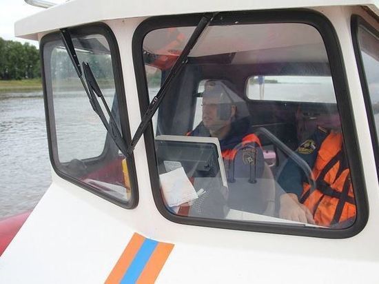Сейчас в распоряжении спасателей старенький четырехместный катер «Восток» 2003 года выпуска