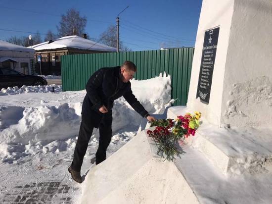 Активисты «Единой России» почтили память героев войны