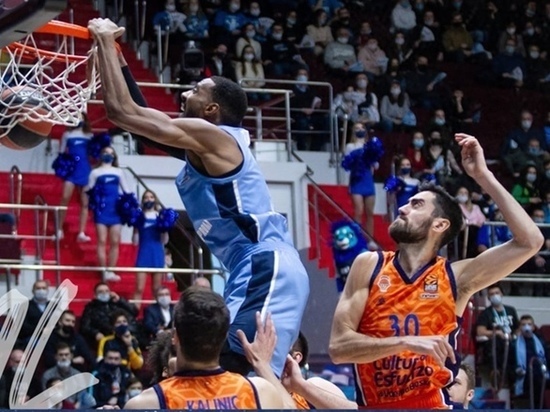 Баскетбольный «Зенит» уступил «Валенсии» в Евролиге