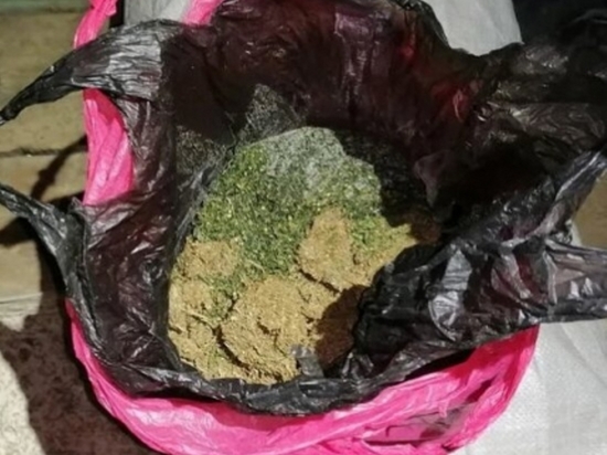 Несколько мешков с наркотиками нашли дома у забайкальца